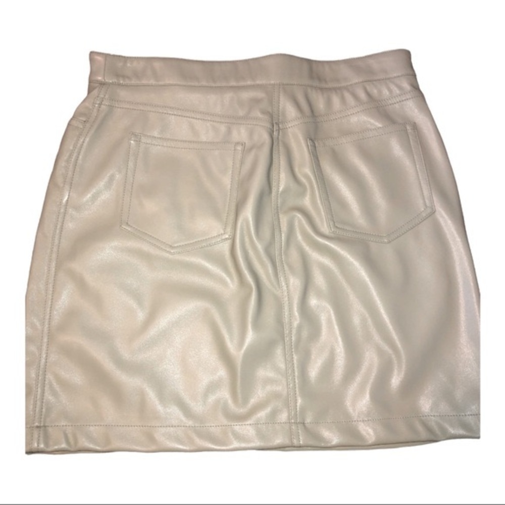 Rachel Zoe light green pleather mini a-line‎ skirt. New size 8